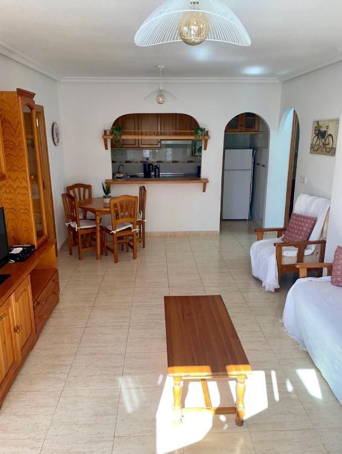 2 Bedroom Duplex Playa Flamenca Ferienhaus *